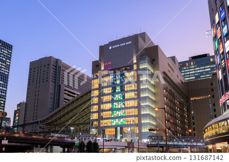 大阪站週邊的聖誕彩燈(大阪市北區梅田) 大阪站週邊的聖誕彩燈(大阪市北區梅田) 131687142