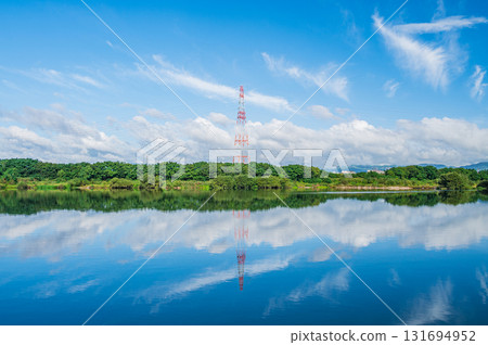 大阪府淀川的秋日風景，從左岸枚方市到右岸高槻市 131694952