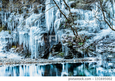 Icicles of Misotsuchi, Chichibu, Saitama 131695002