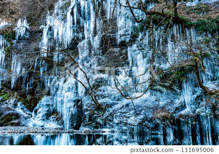 埼玉縣秩父市埼玉縣埼玉町的冰柱 埼玉縣秩父市埼玉縣埼玉町的冰柱 131695006