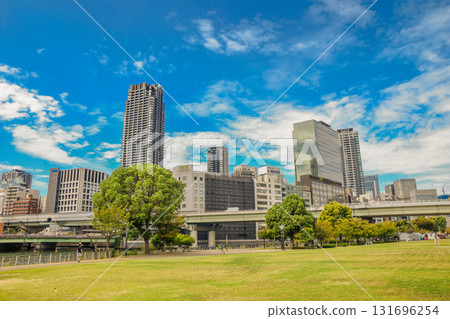 Cityscape view of the Kitahama area from Tenjinbashi, Osaka 131696254