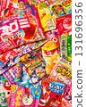 [Material] Aerial shots of Japanese gummy candies and candies that capture the vibe of pop culture. 131696356