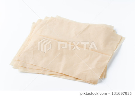 白色背景的竹薄紙 白色背景的竹薄紙 131697935