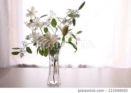 White lily flower 131698085