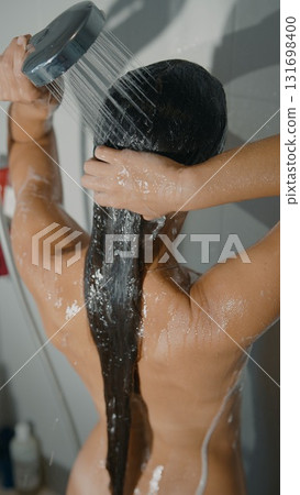 Indulge in a Refreshing Shower Experience that Perfectly Caters to Those with Long Hair Indulge in a Refreshing Shower Experience that Perfectly Caters to Those with Long Hair 131698400