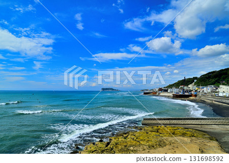 Sagami Bay and Enoshima from Inamuragasaki Park on Shonan Coast 131698592