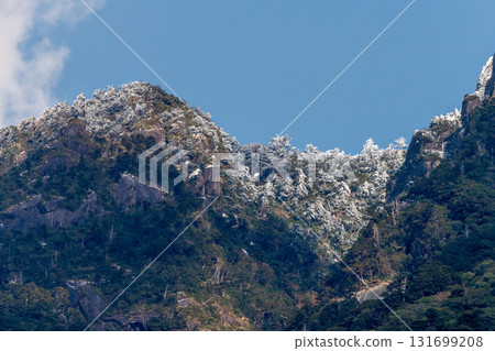 神明居住的夢幻山脈:世界遺產屋久島(冬季) 神明居住的夢幻山脈:世界遺產屋久島(冬季) 131699208
