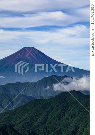 Spectacular view of Mt. Fuji and the mountain ranges from Mt. Karagaharazuri in summer 131701390