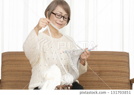 Senior women knitting Senior women knitting 131703851