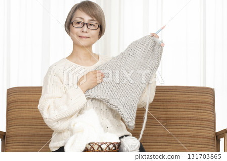 Senior women knitting 131703865