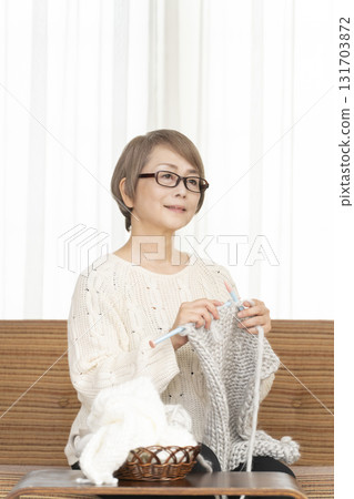 高級婦女編織 131703872