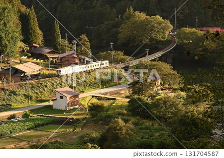Takayama Main Line in early autumn 131704587