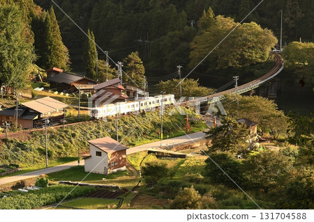 初秋的高山本線 131704588