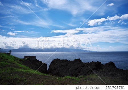 津輕半島的夏天:從生熊崎露營場的觀景台眺望龍飛岬 津輕半島的夏天:從生熊崎露營場的觀景台眺望龍飛岬 131705761