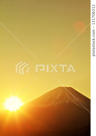 富士山和第一個日出 131706312