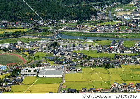 View from the summit of Mount Kirikabu in Kusu Town, Oita Prefecture. Rural scenery and townscape of the Kusu Basin. 131708080