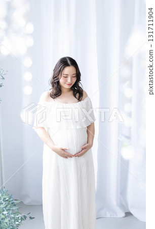 Maternity photo 131711904