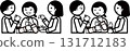 談話的女員工 131712183