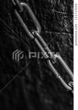 The industrial chain can withstand heavy loads The industrial chain can withstand heavy loads 131715050