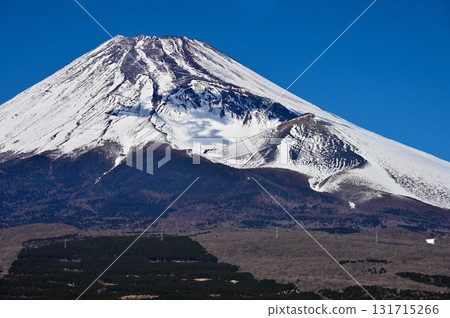 Mount Echizen in the Aitaka mountain range, Mount Fuji and the Hoei crater as seen from the Jurigi Plateau Observatory Mount Echizen in the Aitaka mountain range, Mount Fuji and the Hoei crater as seen from the Jurigi Plateau Observatory 131715266