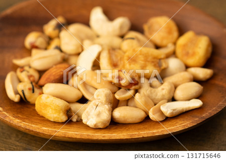 Image of snack beans 131715646