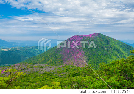 從大船山登山道眺望平治山 131722544