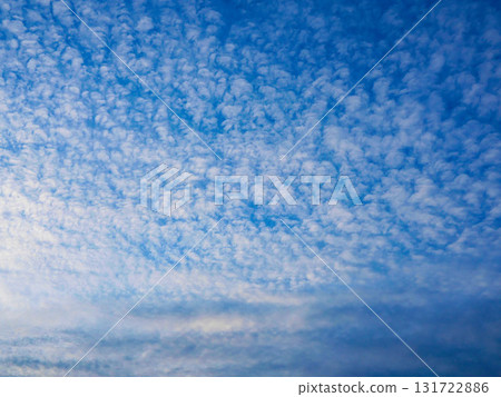 Autumn sky  131722886