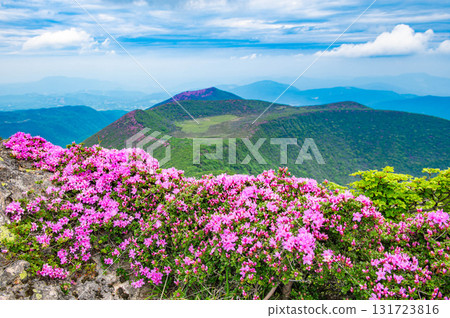 Miyamakirishima seen from the summit of Mt. Ofuna 131723816