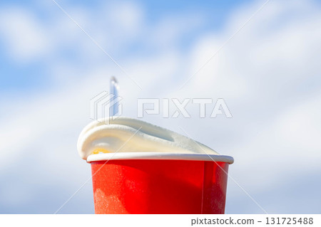 藍天和軟奶油 131725488