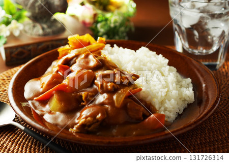 Curry and rice  131726314