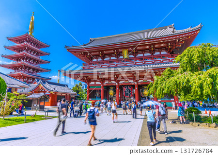 Tokyo cityscape in Japan: Inbound tourism continues... It's like a foreign country... Sensoji Temple bustling with foreign tourists 131726784