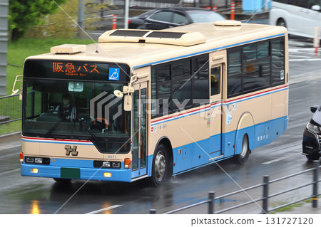阪急巴士（池田市內1號線：開往大阪國際機場） 131727120