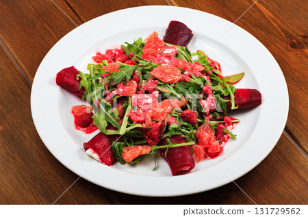 Closeup shot of a plate full of a salad 131729562