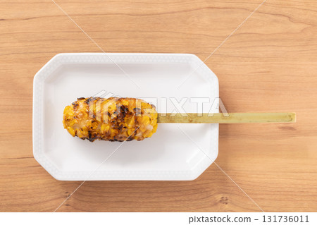 炸魚板和烤玉米串 131736011