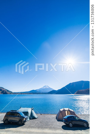山梨縣本棲湖畔露營地的風景 131736806