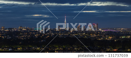 紐西蘭奧克蘭威靈頓山的天空塔和夜景 紐西蘭奧克蘭威靈頓山的天空塔和夜景 131737039