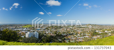 從紐西蘭奧克蘭伊甸園山頂欣賞城市景觀和風景 從紐西蘭奧克蘭伊甸園山頂欣賞城市景觀和風景 131737043