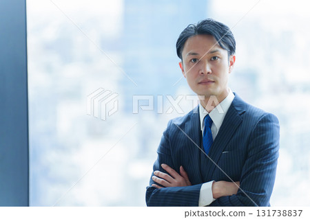 40多歲中年上班族肖像 131738837