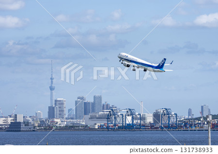Scenery of Haneda Airport, plane taking off and Tokyo Skytree, Ota Ward, Tokyo Scenery of Haneda Airport, plane taking off and Tokyo Skytree, Ota Ward, Tokyo 131738933