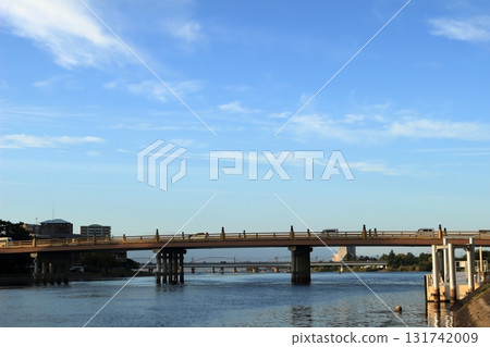 夏末傍晚瀨田唐橋的景色 夏末傍晚瀨田唐橋的景色 131742009