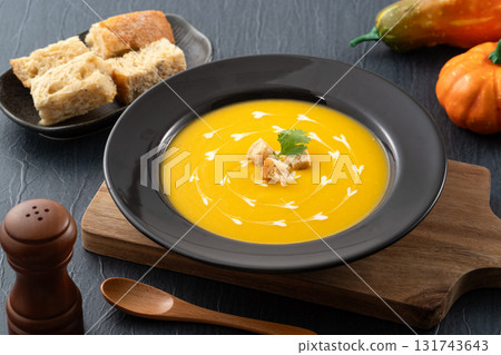 pumpkin soup autumn food bread creamy pumpkin soup かぼちゃポタージュ スープ pumpkin soup autumn food bread creamy pumpkin soup かぼちゃポタージュ スープ 131743643