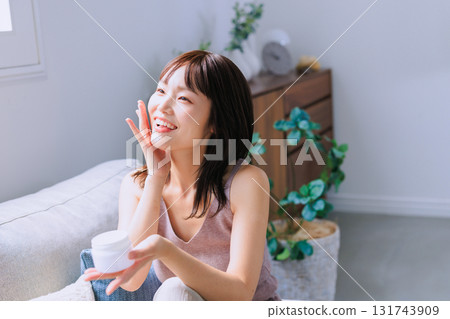 女性護膚美容形象 131743909