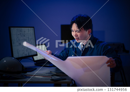 加班壓力 加班壓力 131744956