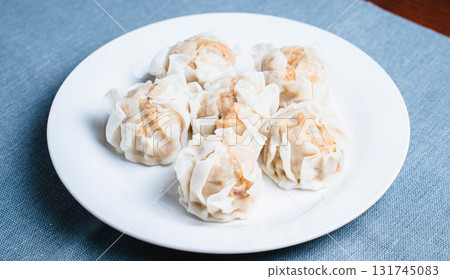 Shumai Shumai 131745083