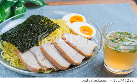 Tsukemen 131745252
