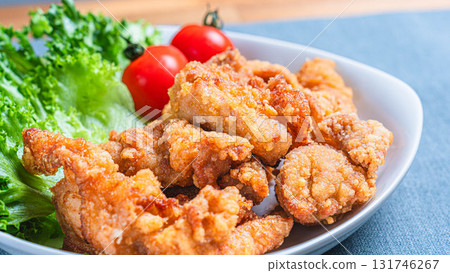  Deep-fried chicken 131746267