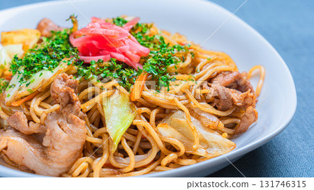 家常炒麵，蔬菜豐富 131746315