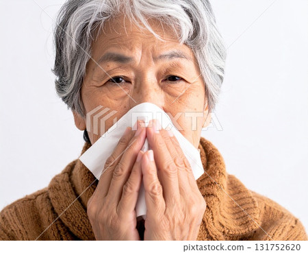 老太太擤鼻涕 1 張 AI 產生的圖像 老太太擤鼻涕 1 張 AI 產生的圖像 131752620