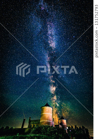The fantastic starry sky and Moo Moo Castle in Okoppe, Hokkaido 131752793
