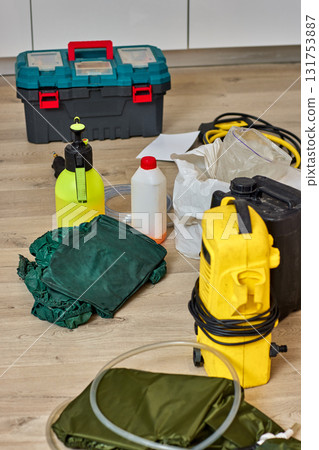 products and equipment prepared for cleaning air conditioner, cleaning kit products and equipment prepared for cleaning air conditioner, cleaning kit 131753887
